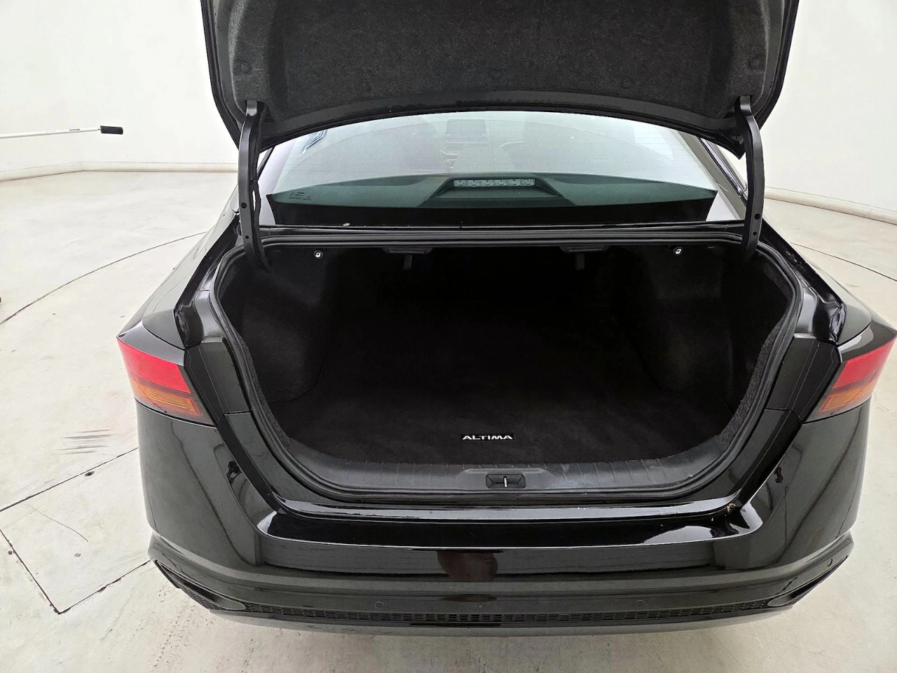 Nissan Altima 2.5 SV 2025