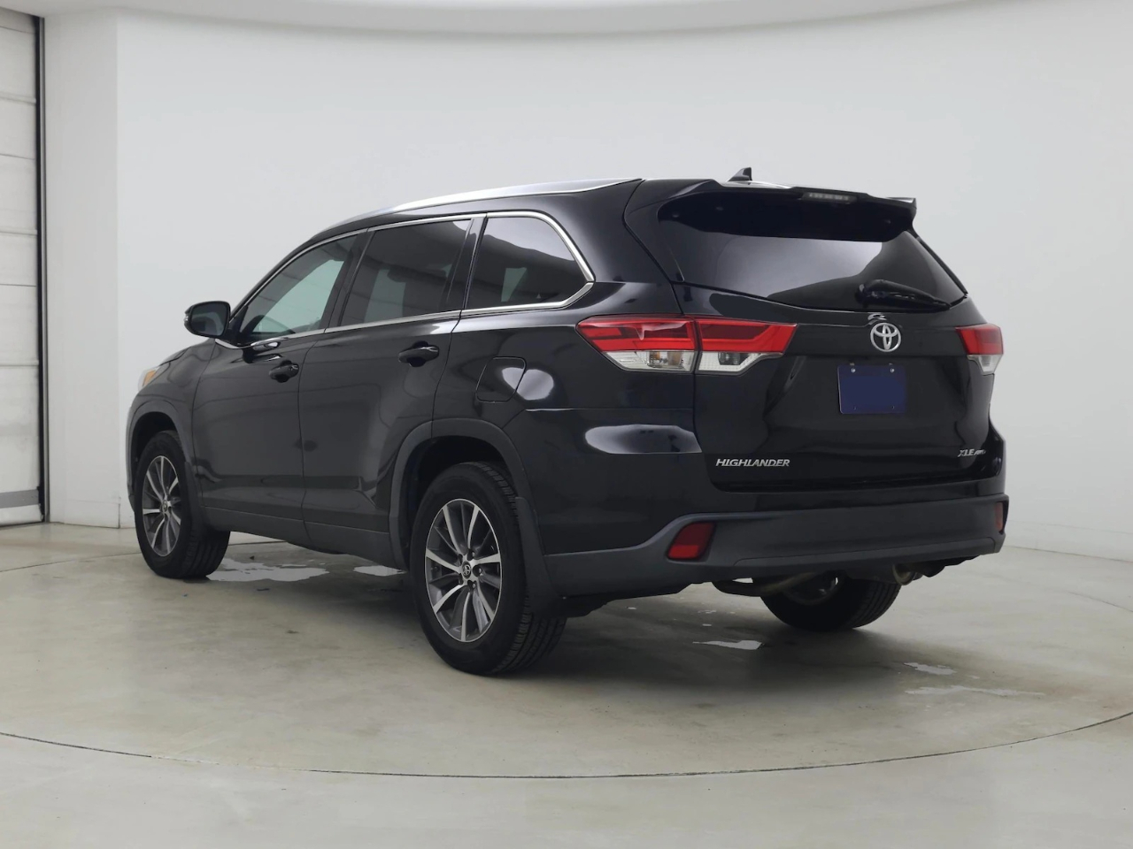 Toyota Highlander XLE FWD V6 2019