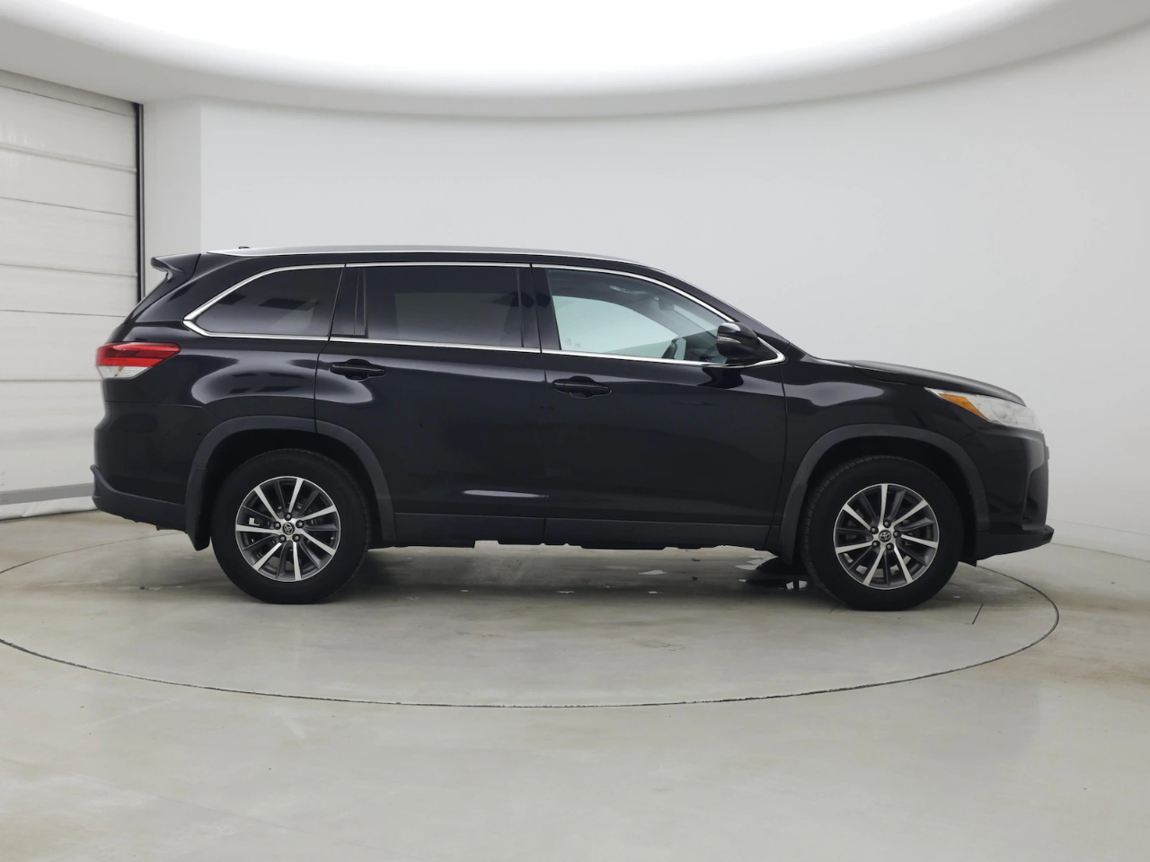 Toyota Highlander XLE FWD V6 2019