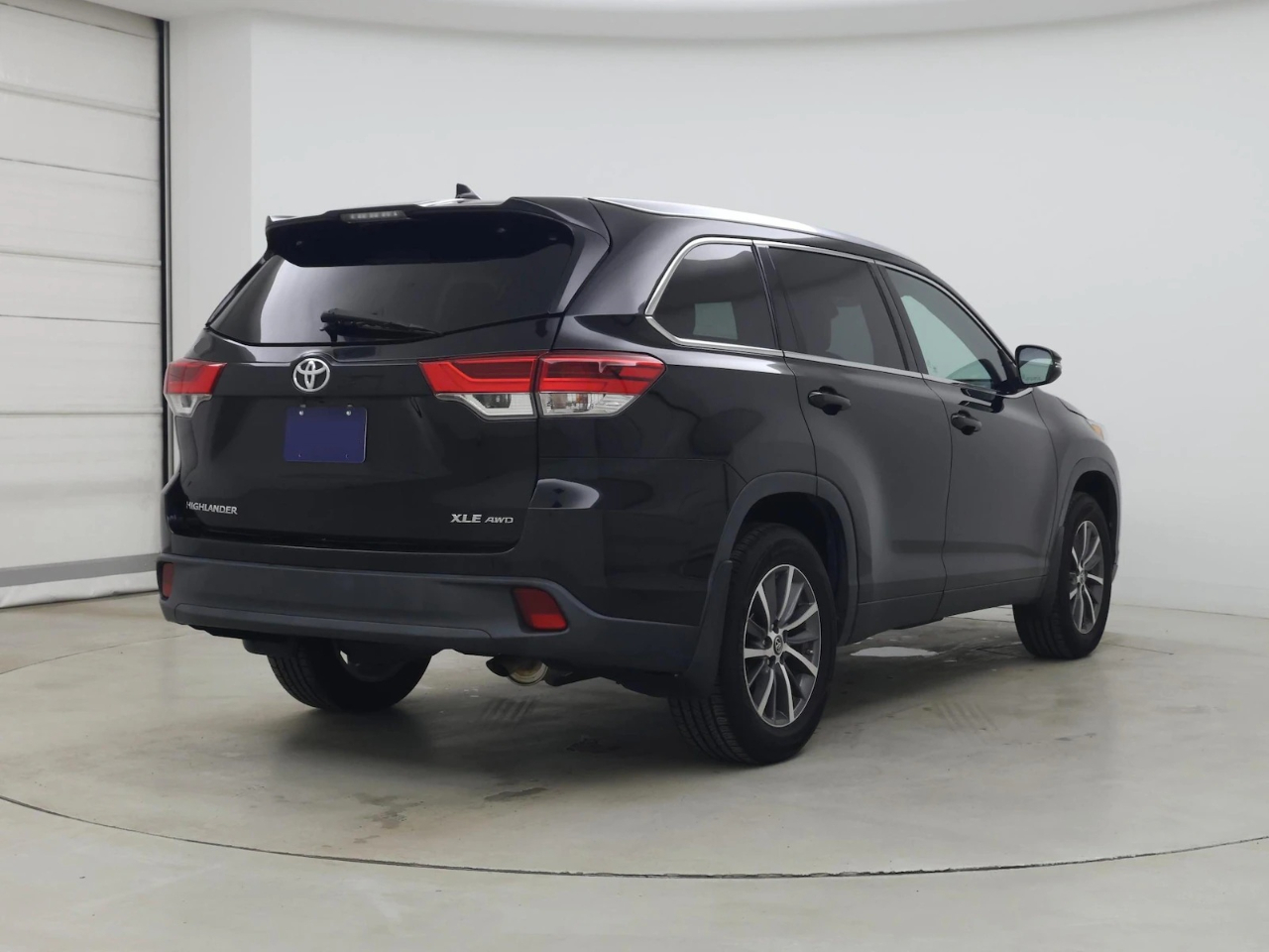 Toyota Highlander XLE FWD V6 2019