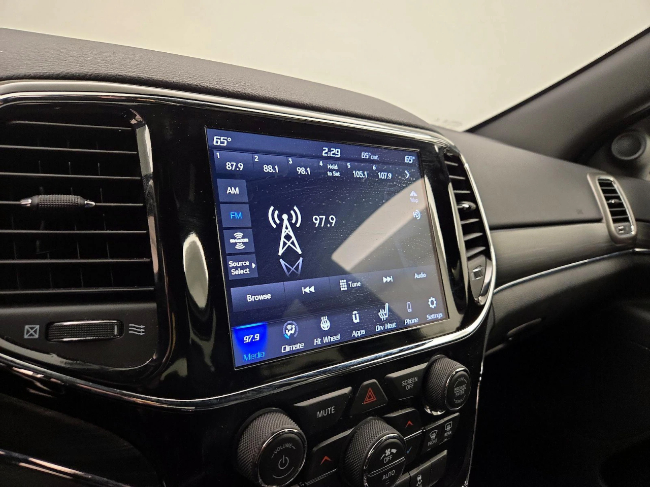Jeep Cherokee Latitude Lux 4WD 2023