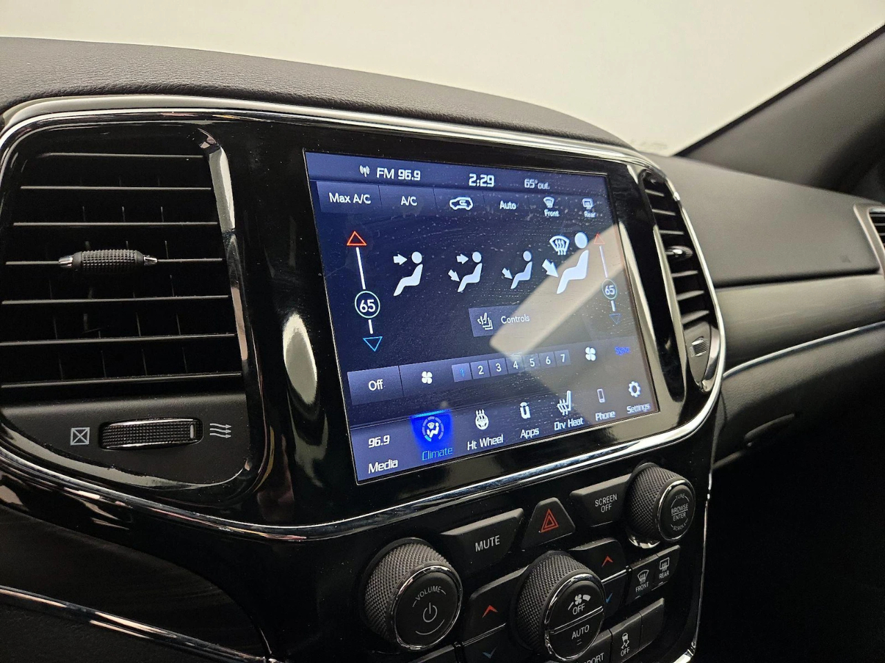 Jeep Cherokee Latitude Lux 4WD 2023