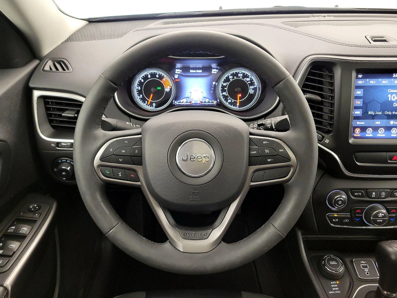 Jeep Cherokee Latitude Lux 4WD 2023