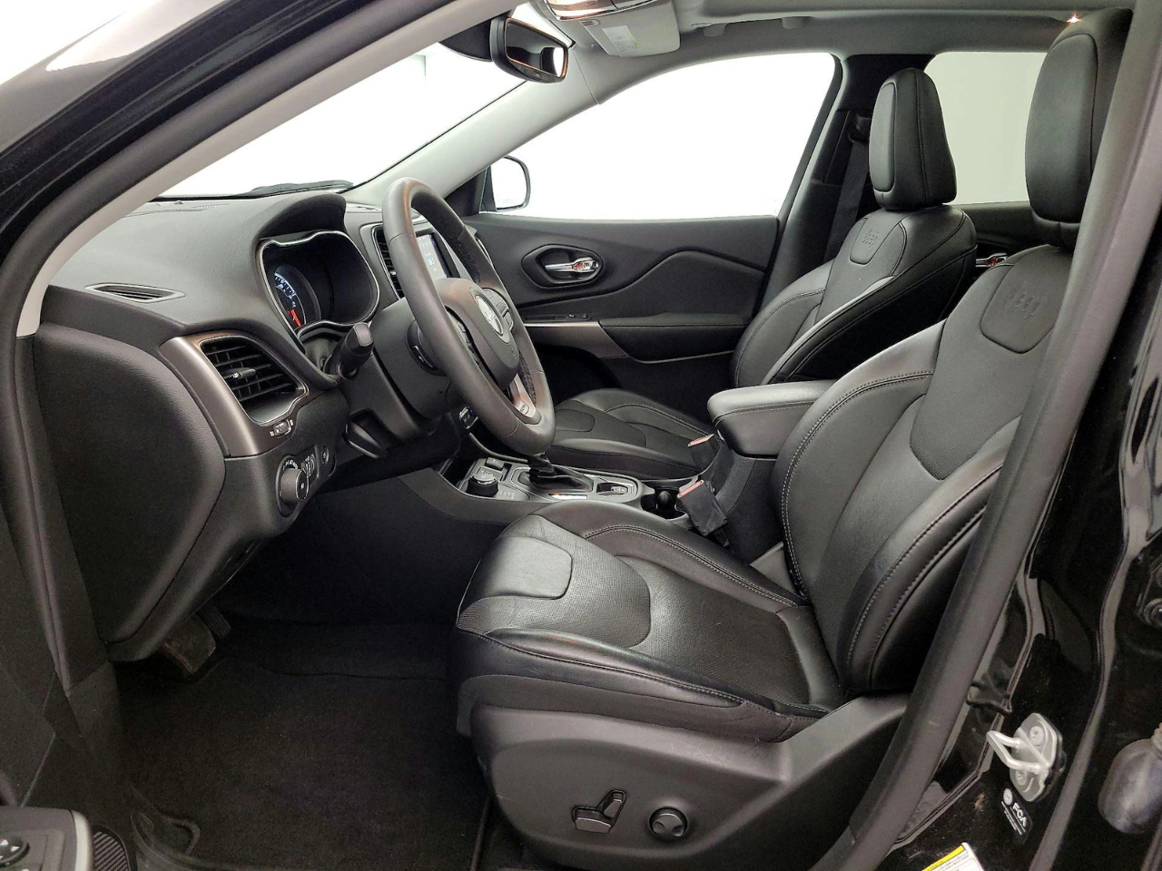 Jeep Cherokee Latitude Lux 4WD 2023