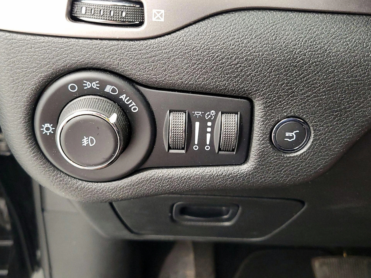 Jeep Cherokee Latitude Lux 4WD 2023