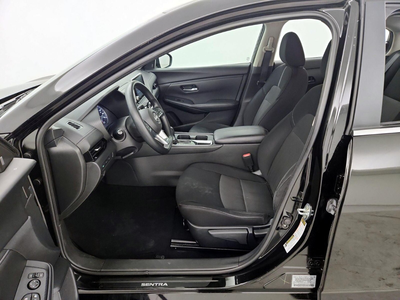Nissan Sentra SV 2025