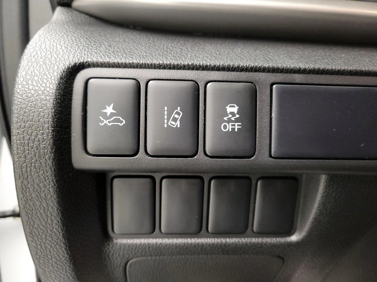 Mitsubishi Eclipse Cross LE AWD 2023