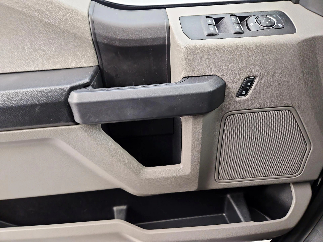 Ford F-150 XL SuperCrew 5.5-ft. Bed 4WD 2019