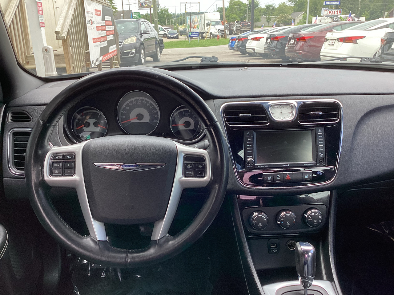 Chrysler 200 Limited 2011