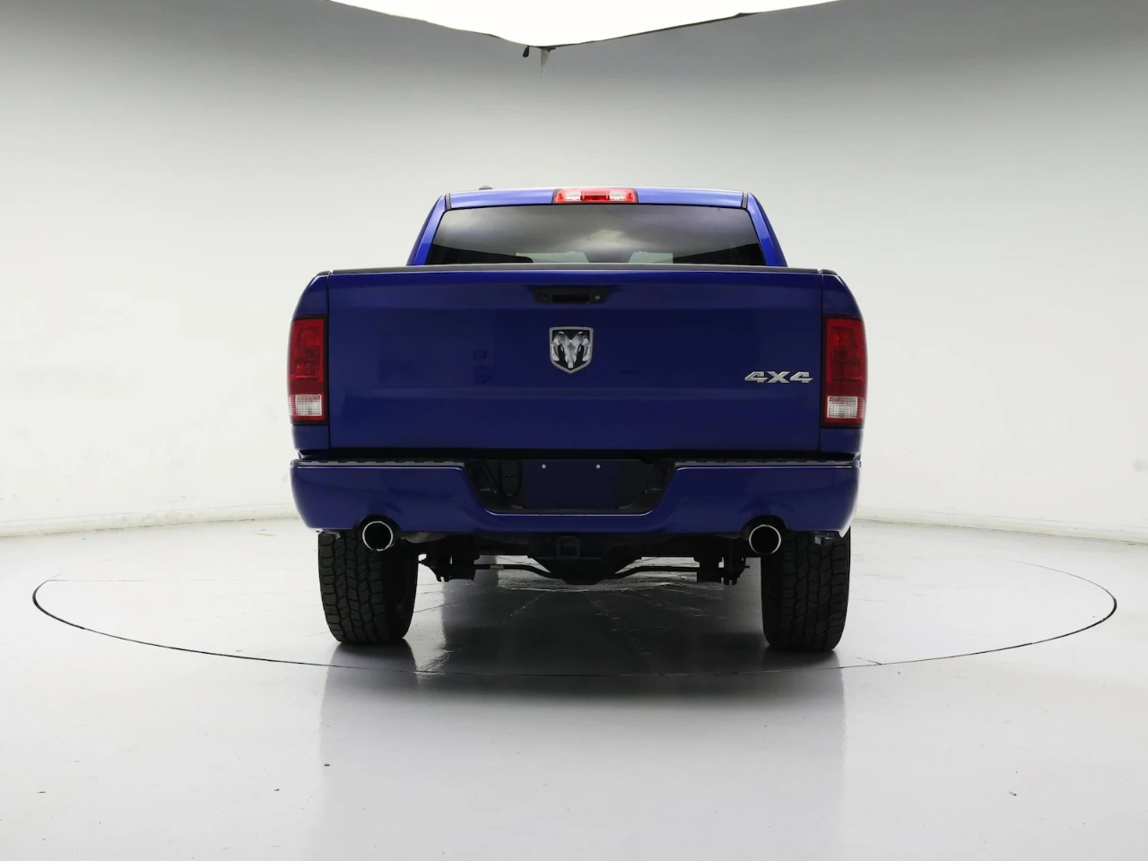 RAM 1500 Classic Tradesman Crew Cab SWB 2WD 2022