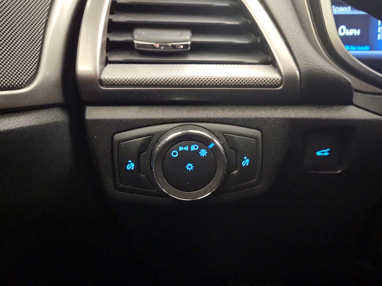 Ford Fusion SE 2020