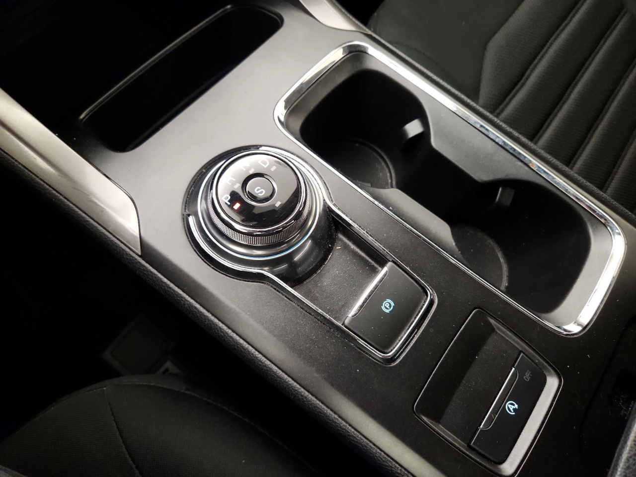 Ford Fusion SE 2020