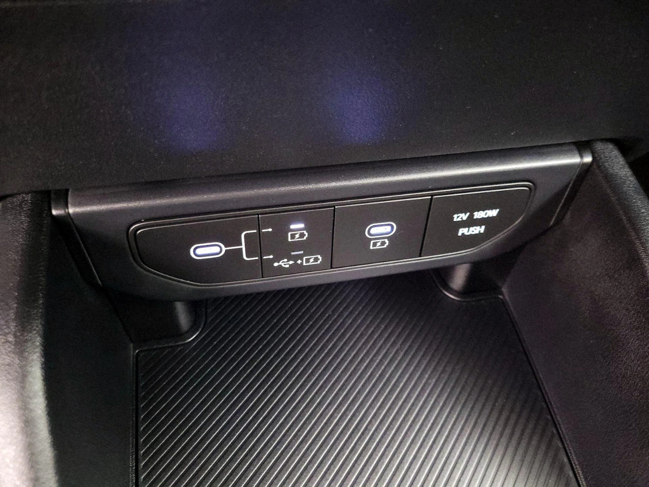 Kia K4 LXS 2025
