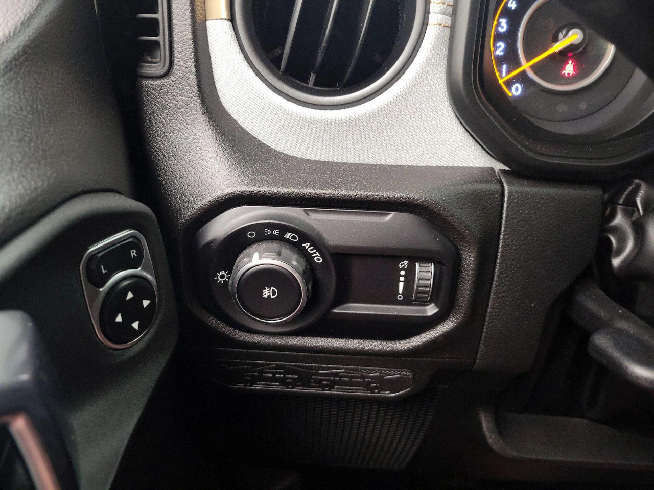 Jeep Wrangler Unlimited Sport 2023