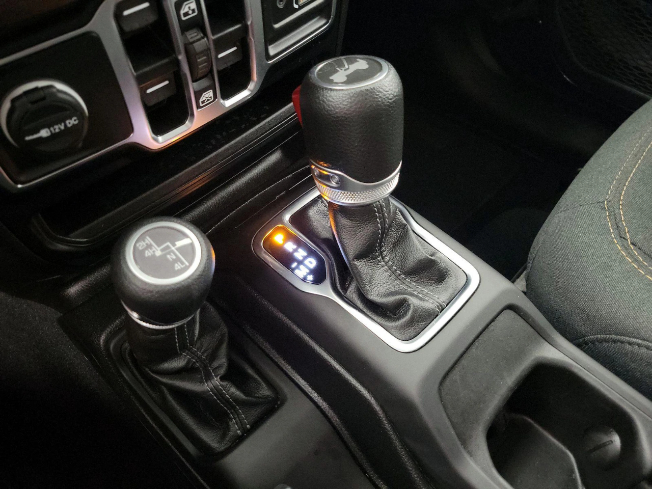 Jeep Wrangler Unlimited Sport 2023