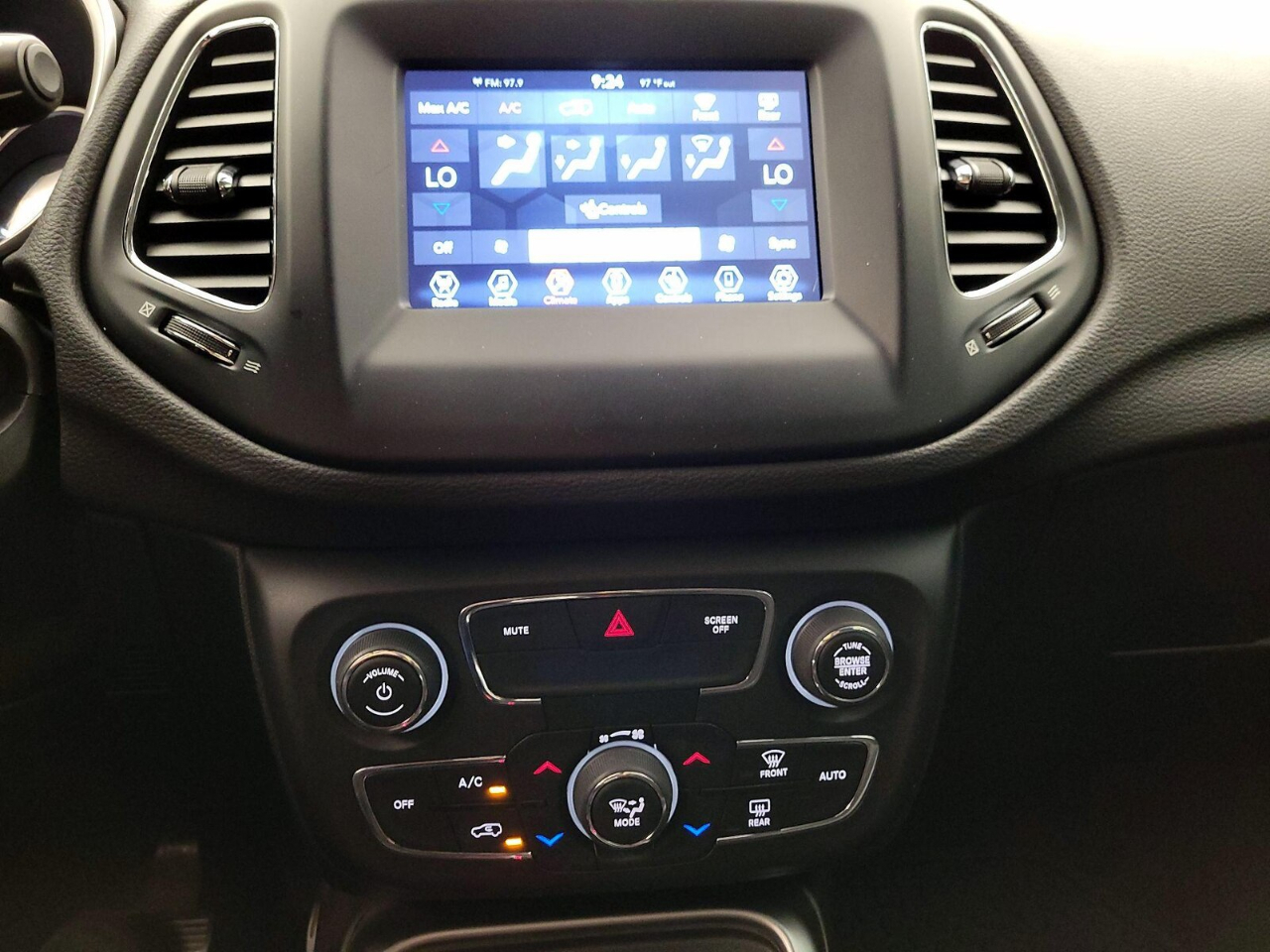 Jeep Compass Latitude FWD 2021