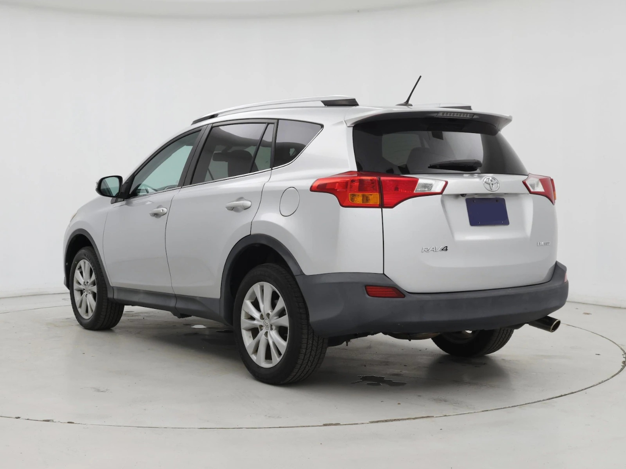 Toyota RAV4 XLE FWD 2018