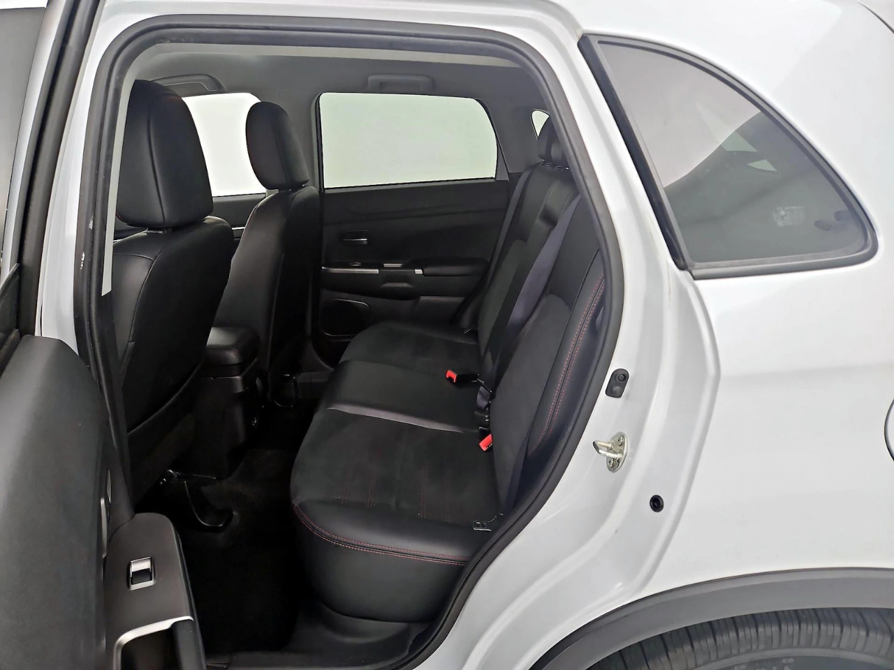 Mitsubishi Outlander Sport 2.0 ES 4WD 2024