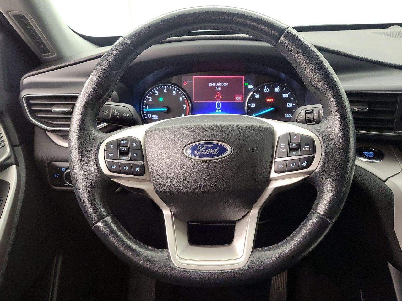 Ford Explorer XLT AWD 2023