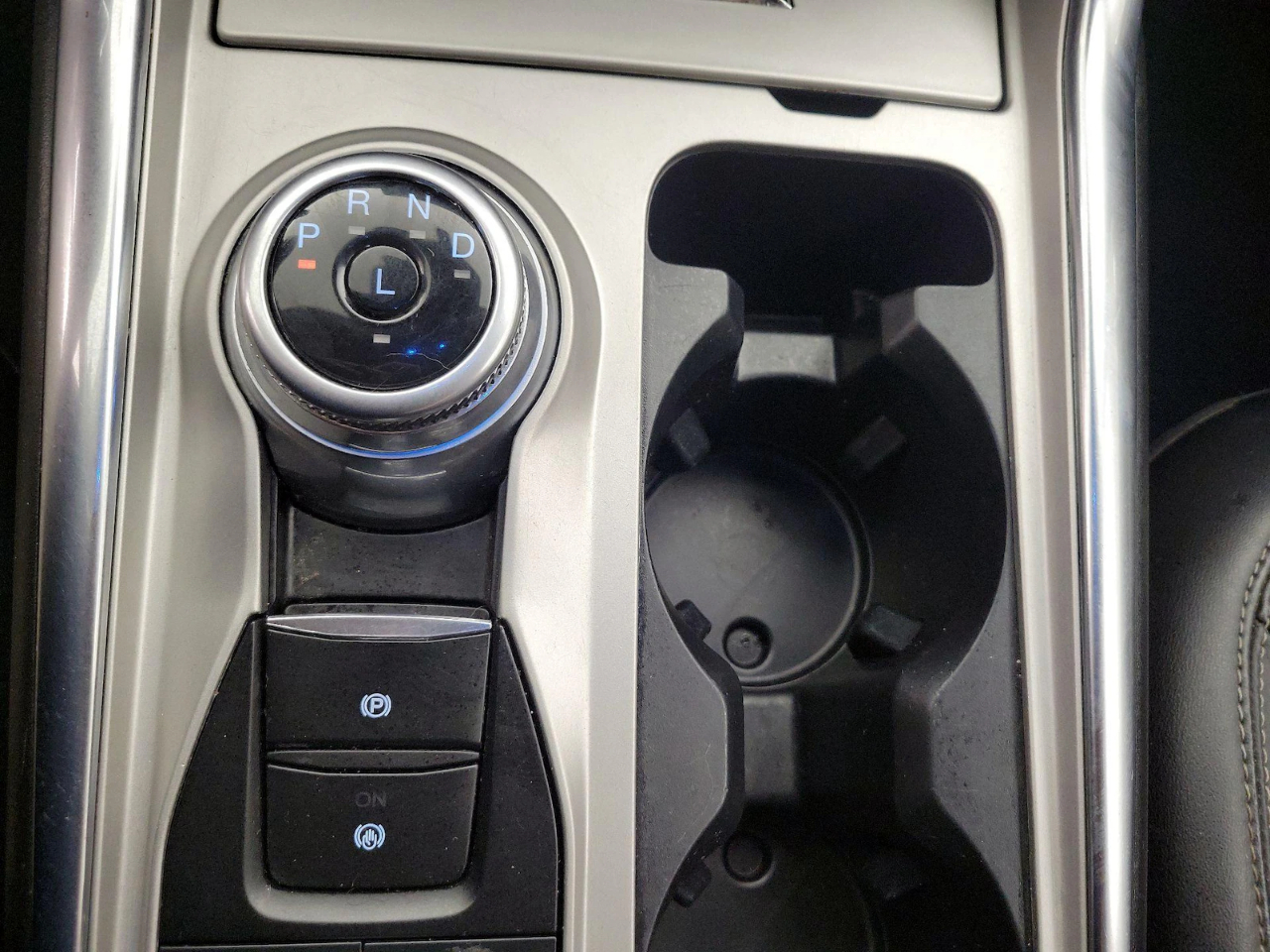 Ford Explorer XLT AWD 2023