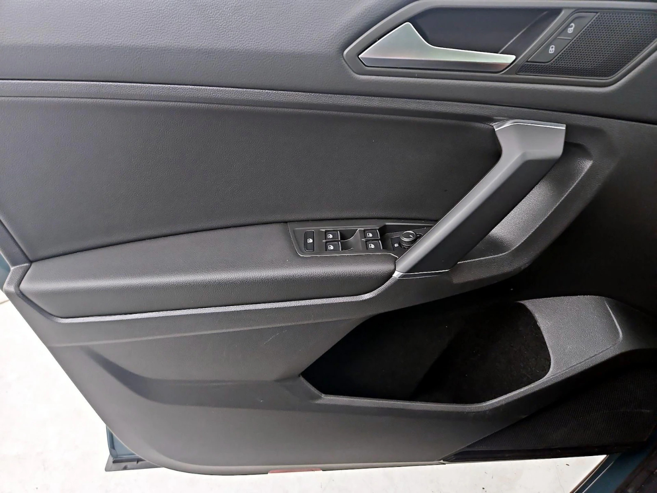 Volkswagen Tiguan SE 4Motion 2021