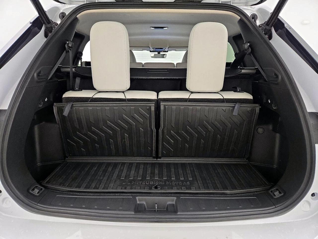 Mitsubishi Outlander SE 2WD 2025