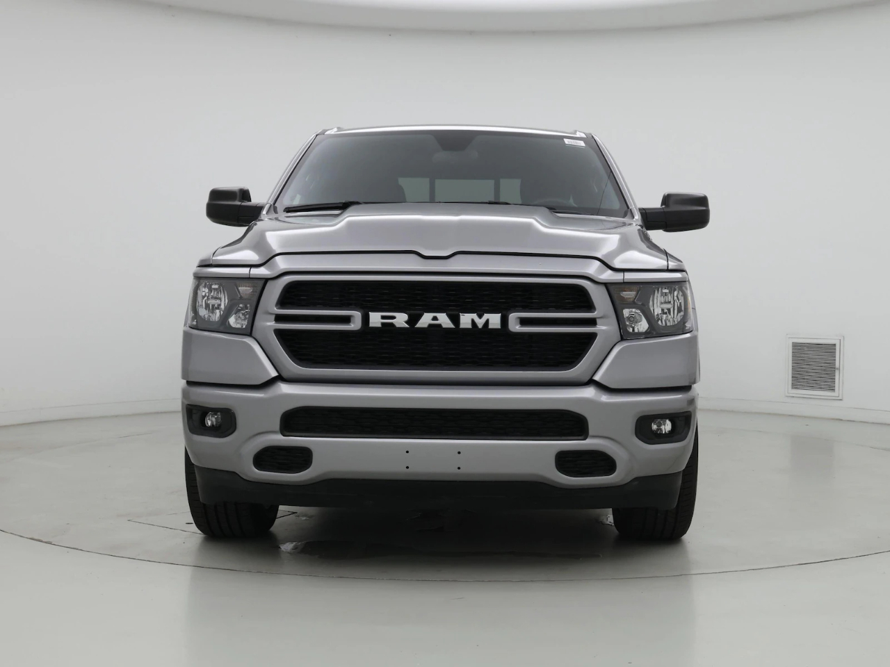 RAM 1500 Classic Tradesman Crew Cab SWB 2WD 2024