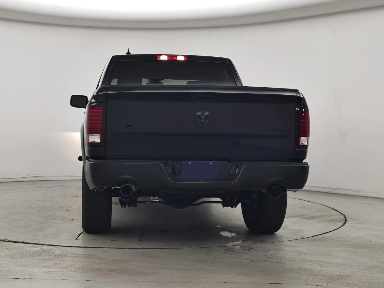 RAM 1500 Classic Tradesman Crew Cab SWB 2WD 2024