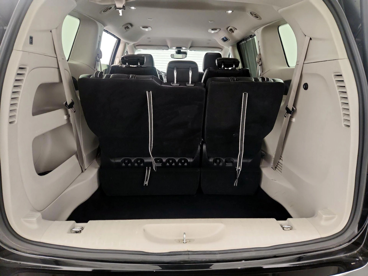 Chrysler Pacifica Touring L 2023