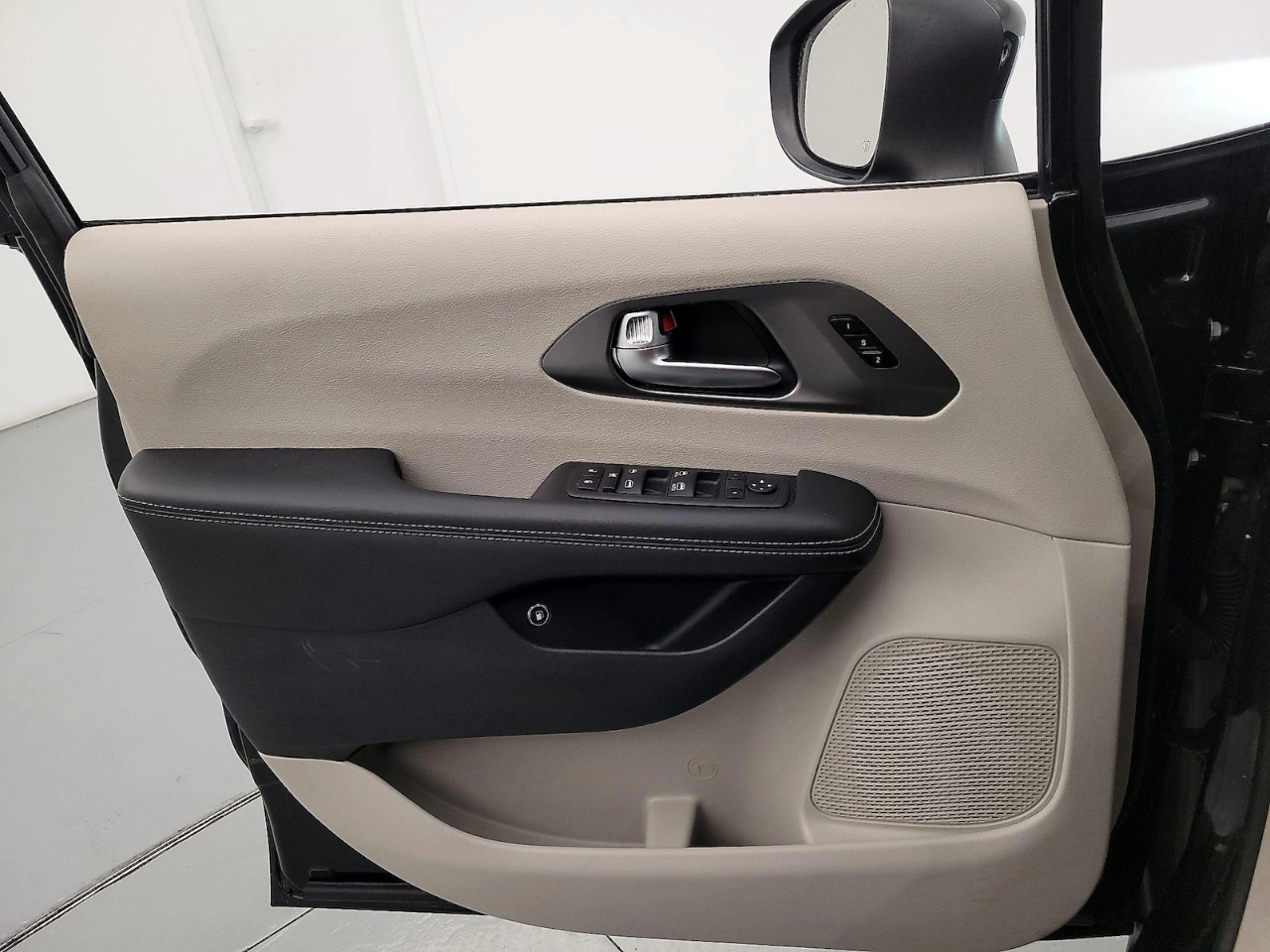 Chrysler Pacifica Hybrid Touring L 2023