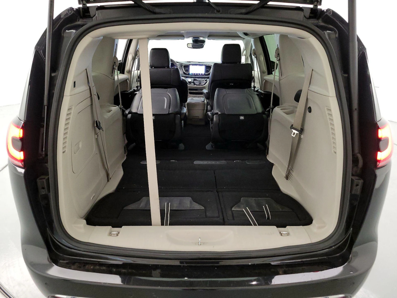 Chrysler Pacifica Hybrid Touring L 2023