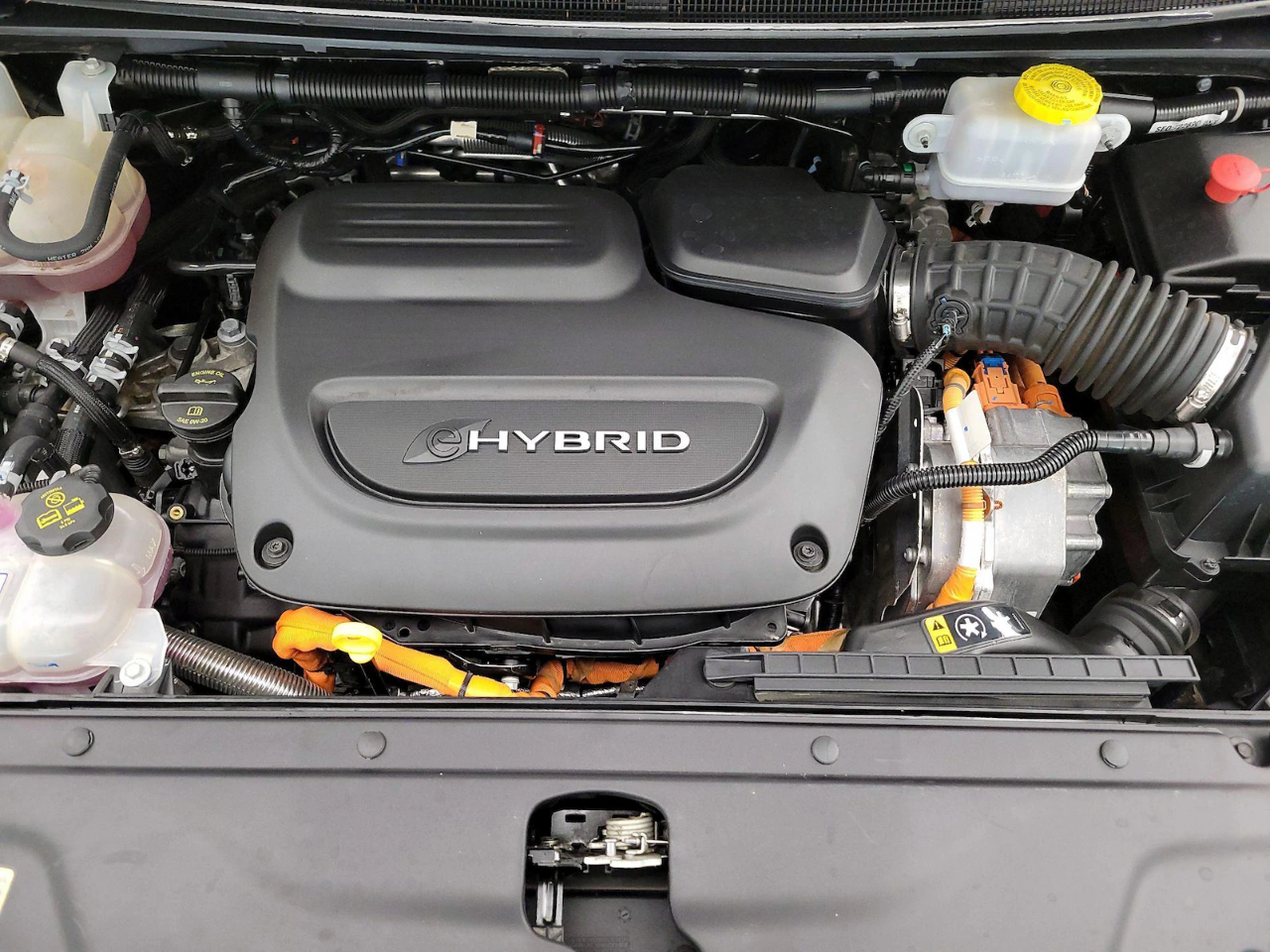 Chrysler Pacifica Hybrid Touring L 2023