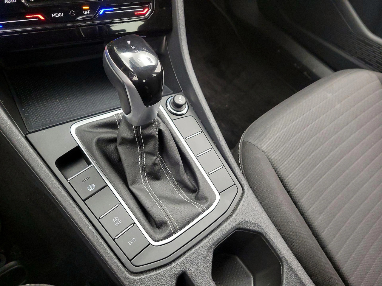 Volkswagen Jetta S 2025