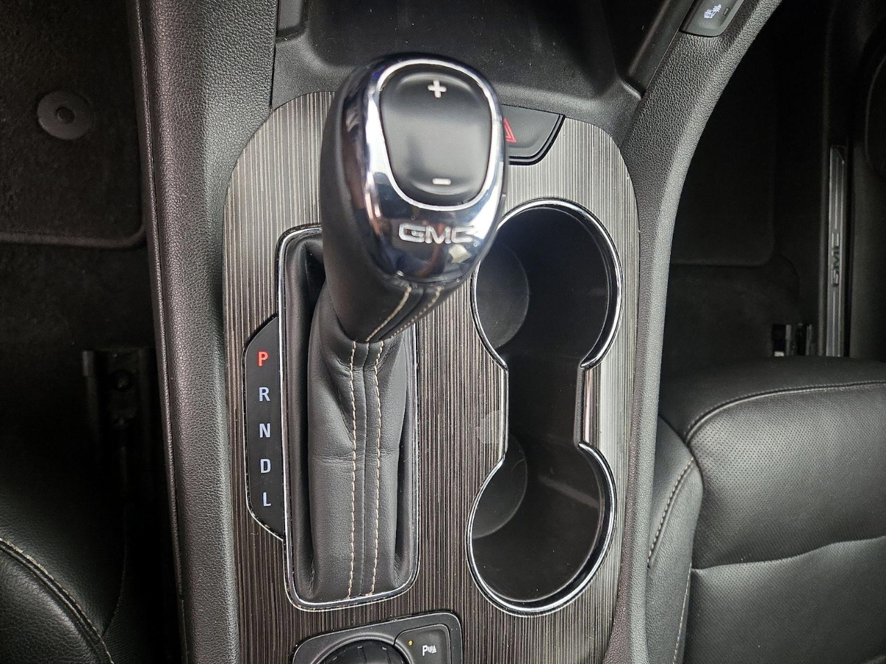 GMC Acadia SLT-1 FWD 2018