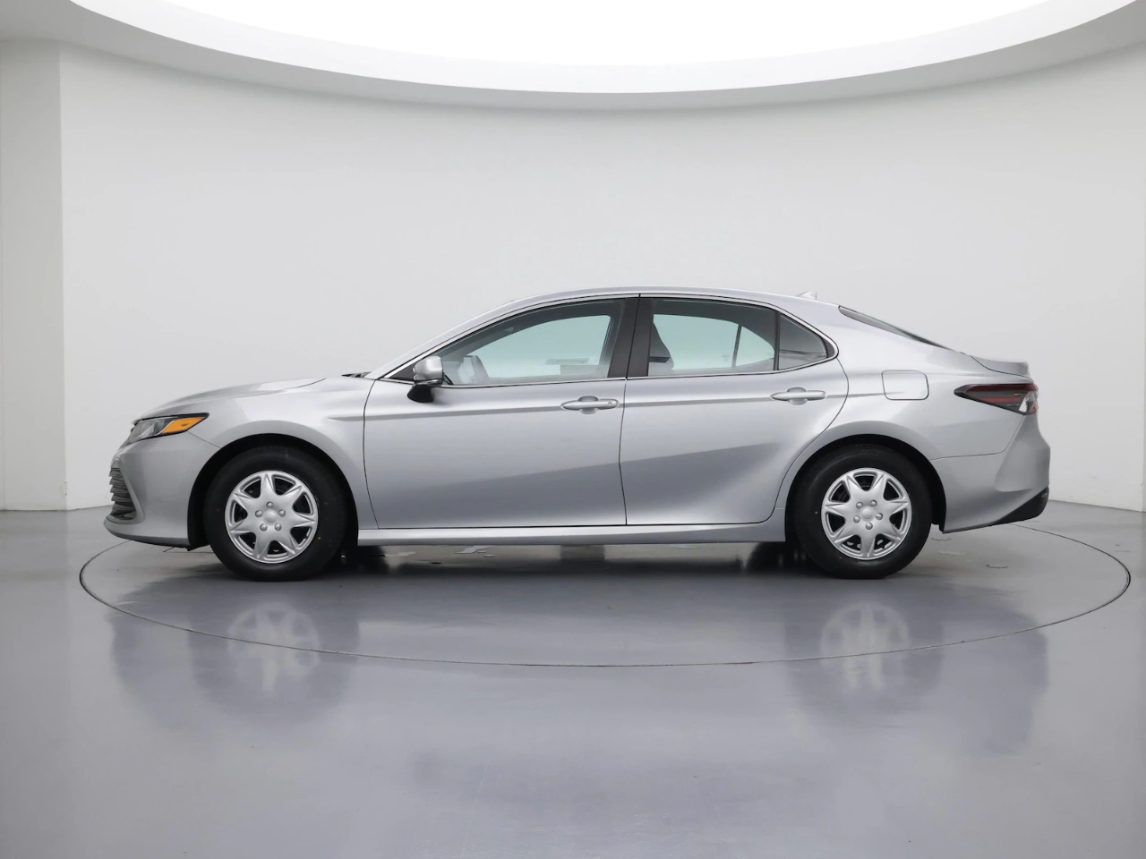 Toyota Camry Hybrid LE 2022