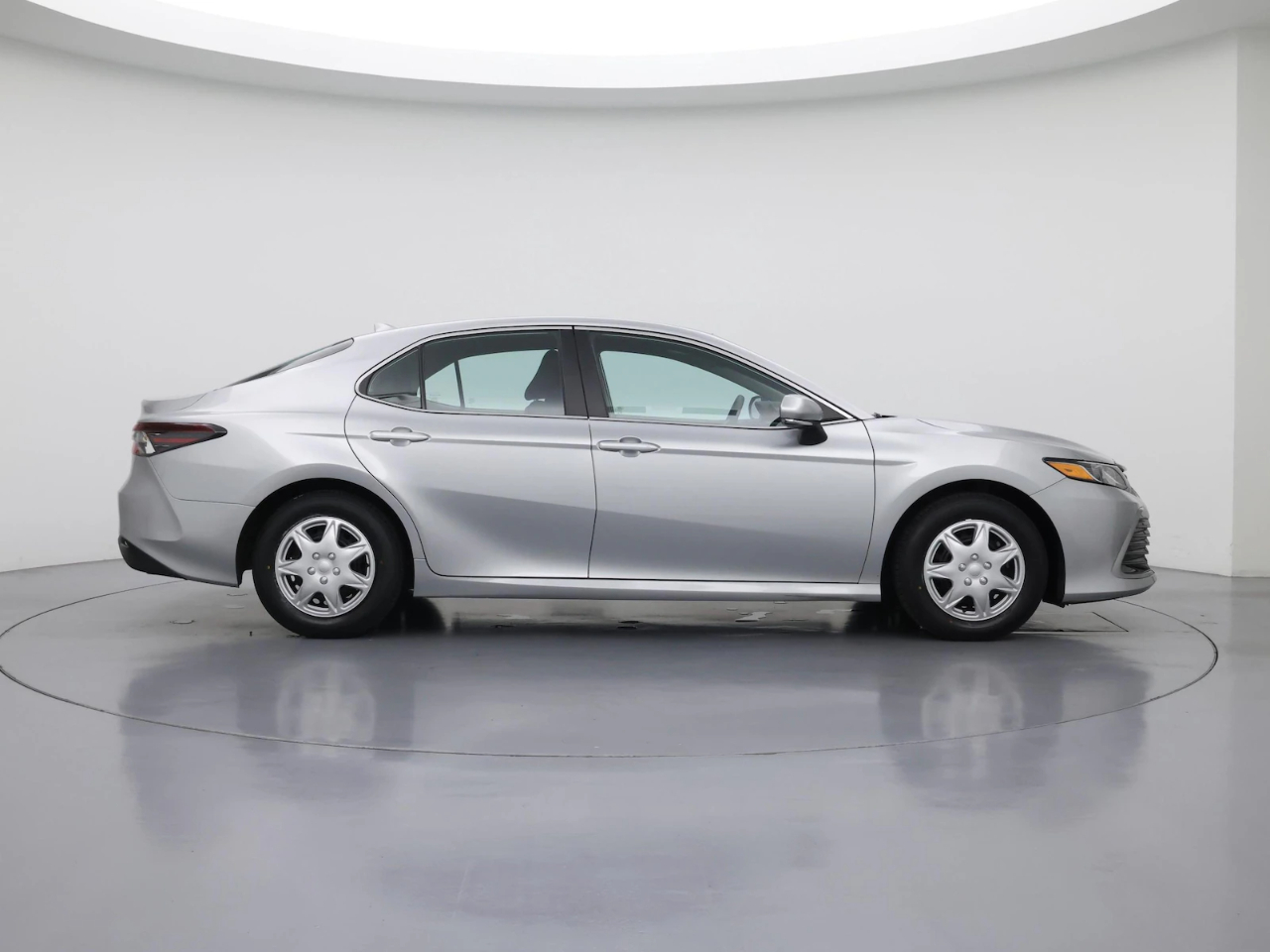 Toyota Camry Hybrid LE 2022