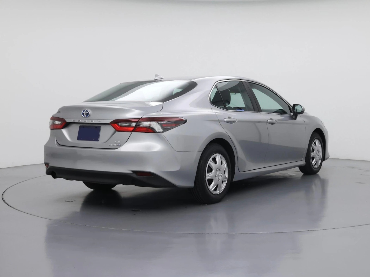 Toyota Camry Hybrid LE 2022