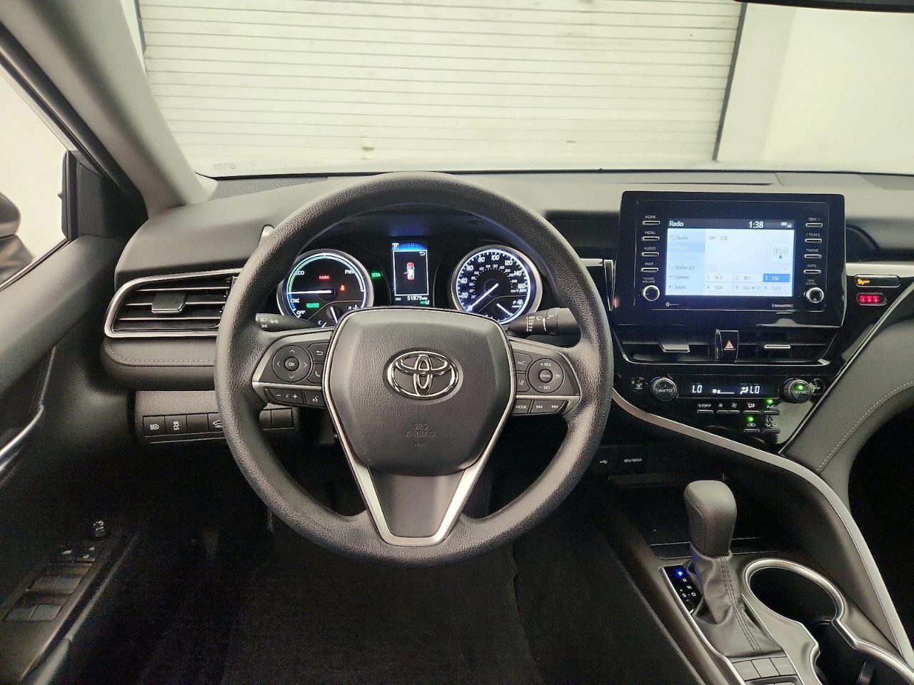 Toyota Camry Hybrid LE 2022