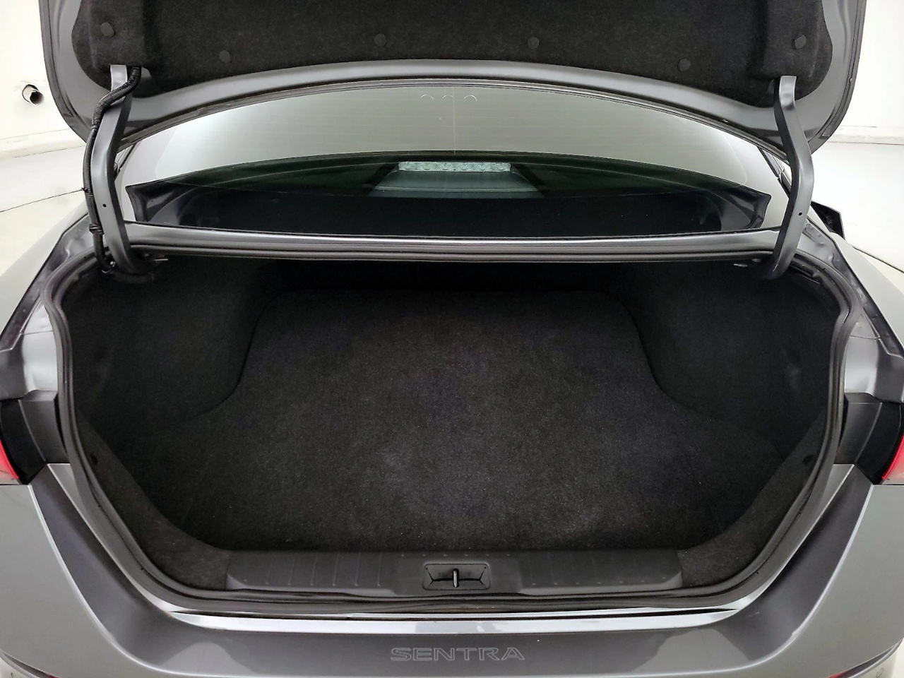 Nissan Sentra SV 2025