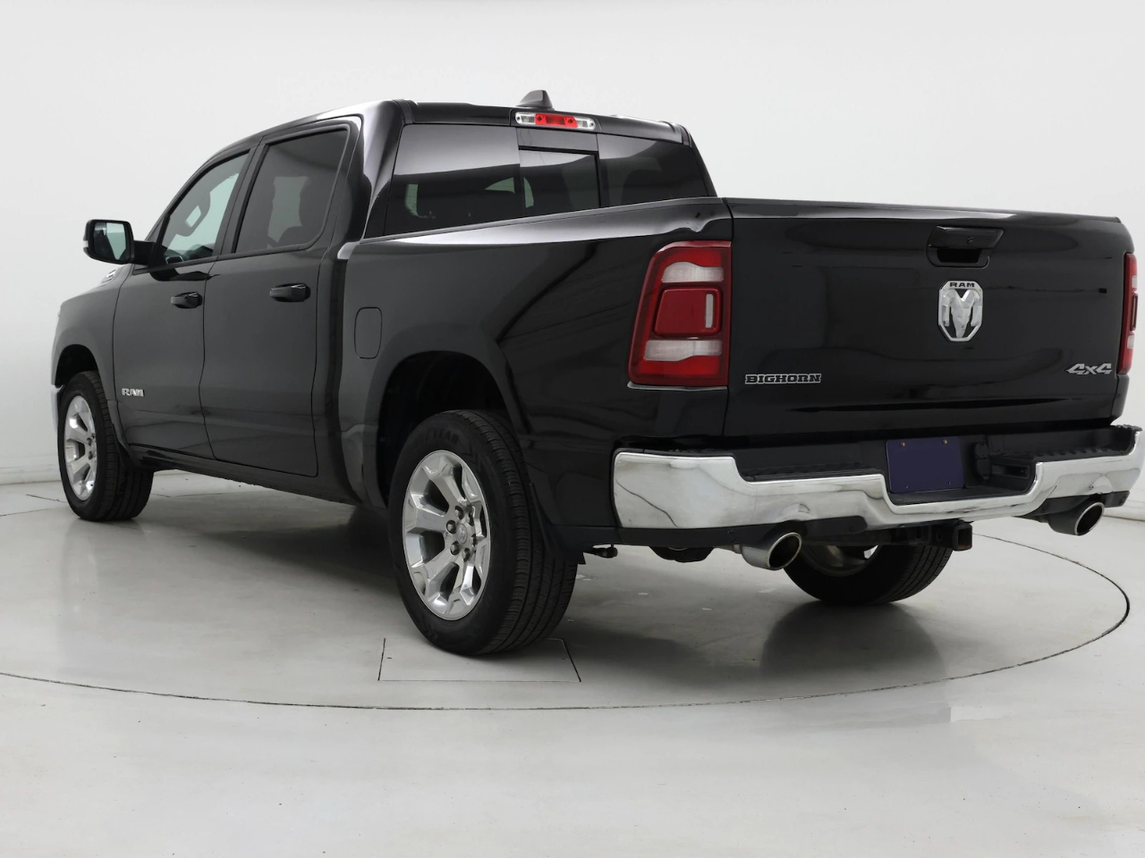 RAM 1500 Big Horn Crew Cab SWB 4WD 2022