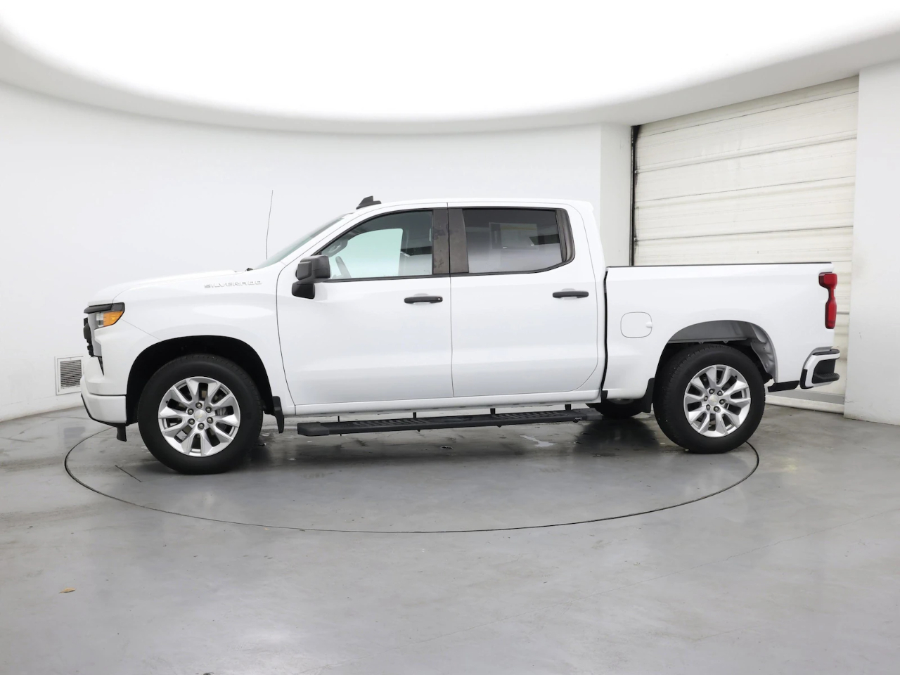 Chevrolet Silverado 1500 Custom Crew Cab 4WD 2023