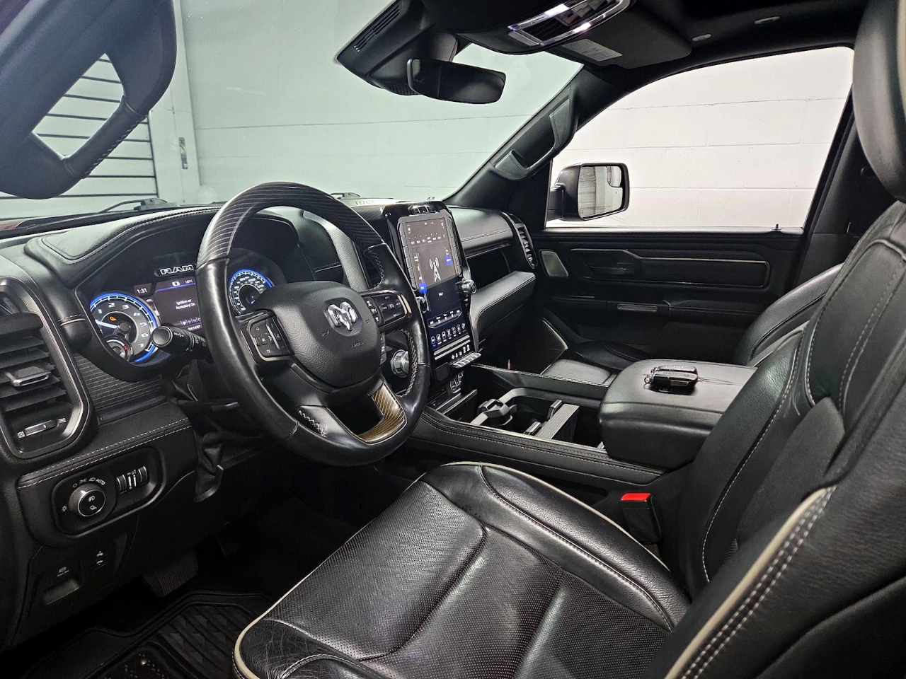 RAM 1500 Laramie Crew Cab SWB 4WD 2018