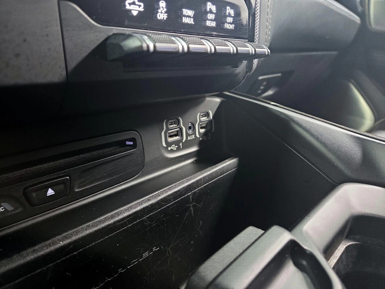 RAM 1500 Laramie Crew Cab SWB 4WD 2018