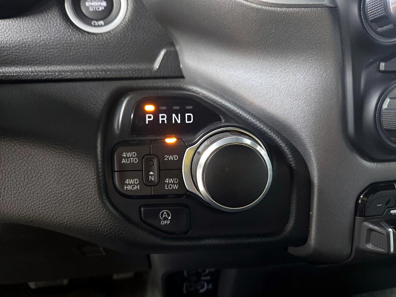 RAM 1500 Big Horn Crew Cab SWB 4WD 2023