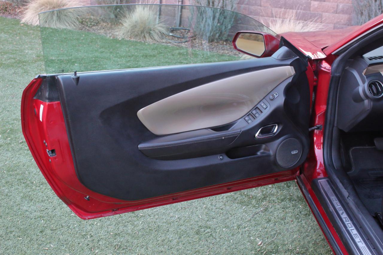 Chevrolet Camaro Convertible 2SS 2012