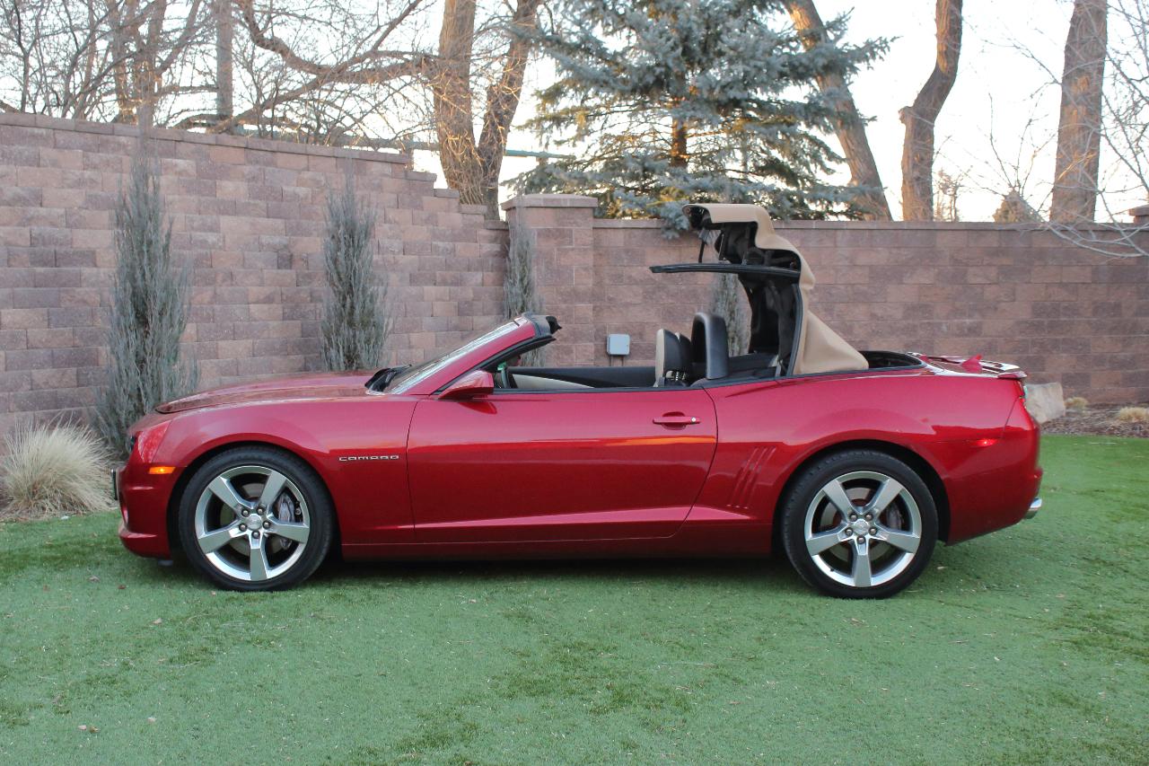 Chevrolet Camaro Convertible 2SS 2012