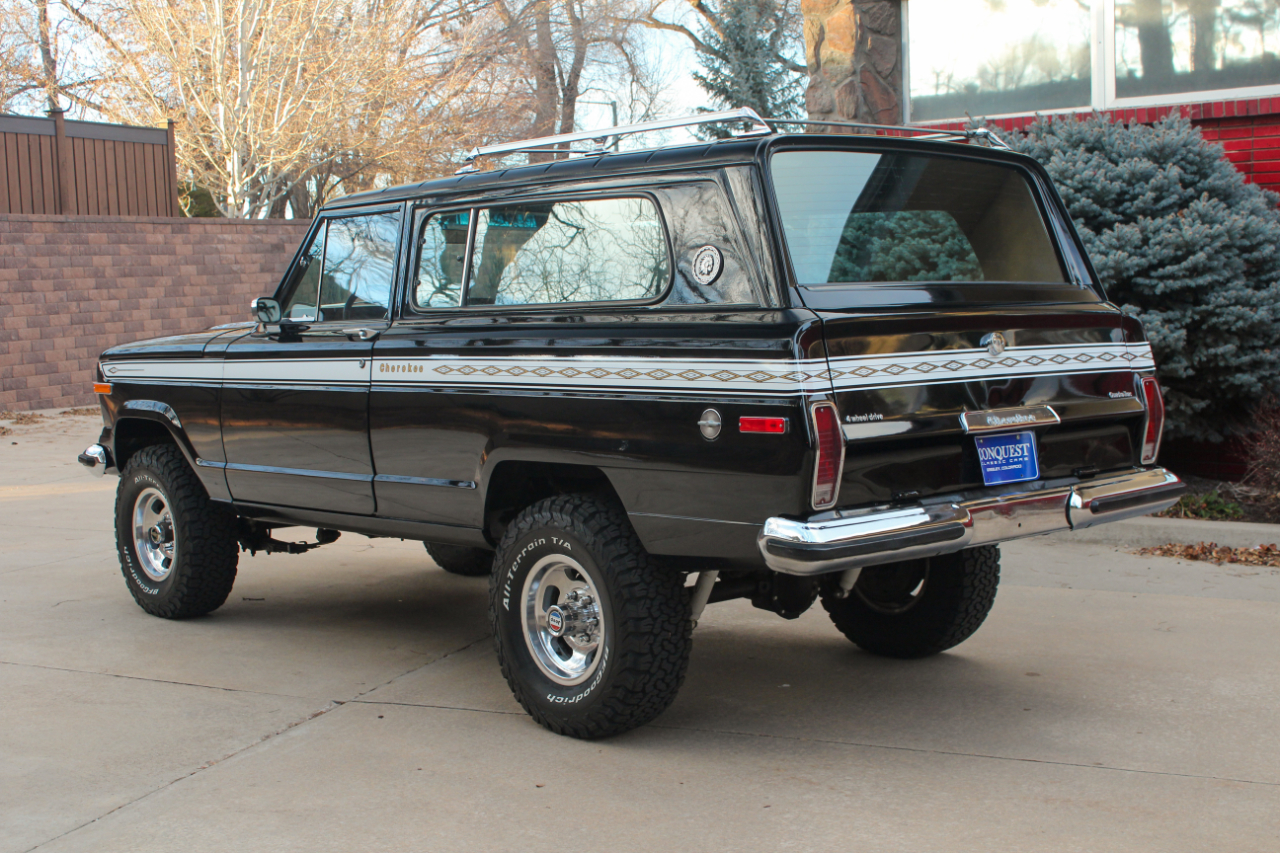Jeep Cherokee  1975
