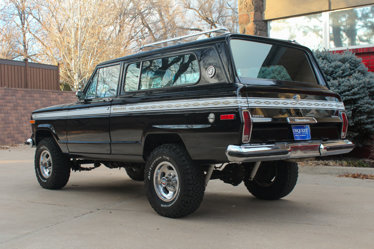 Jeep Cherokee  1975