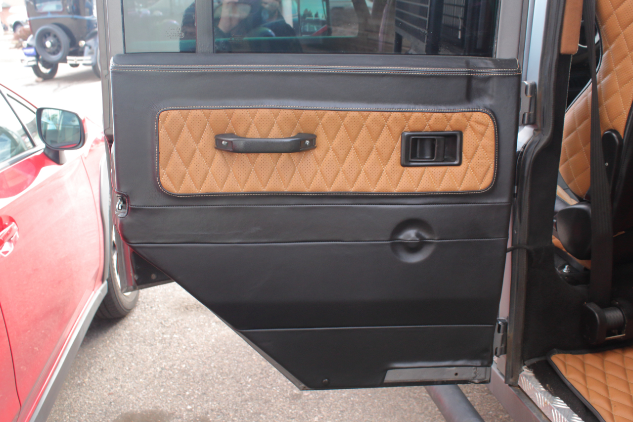 Land Rover Defender  1996