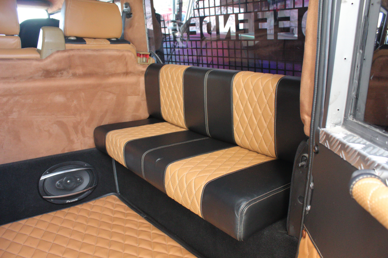 Land Rover Defender  1996